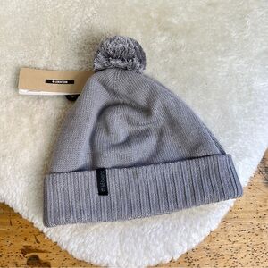 Lebent Gray Merino Blend Pom Beanie NWT